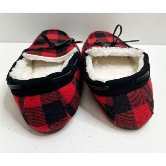 Nordstrom Rack Red Black Buffalo Plaid Moccasin Slippers Size Medium - Picture 6 of 7